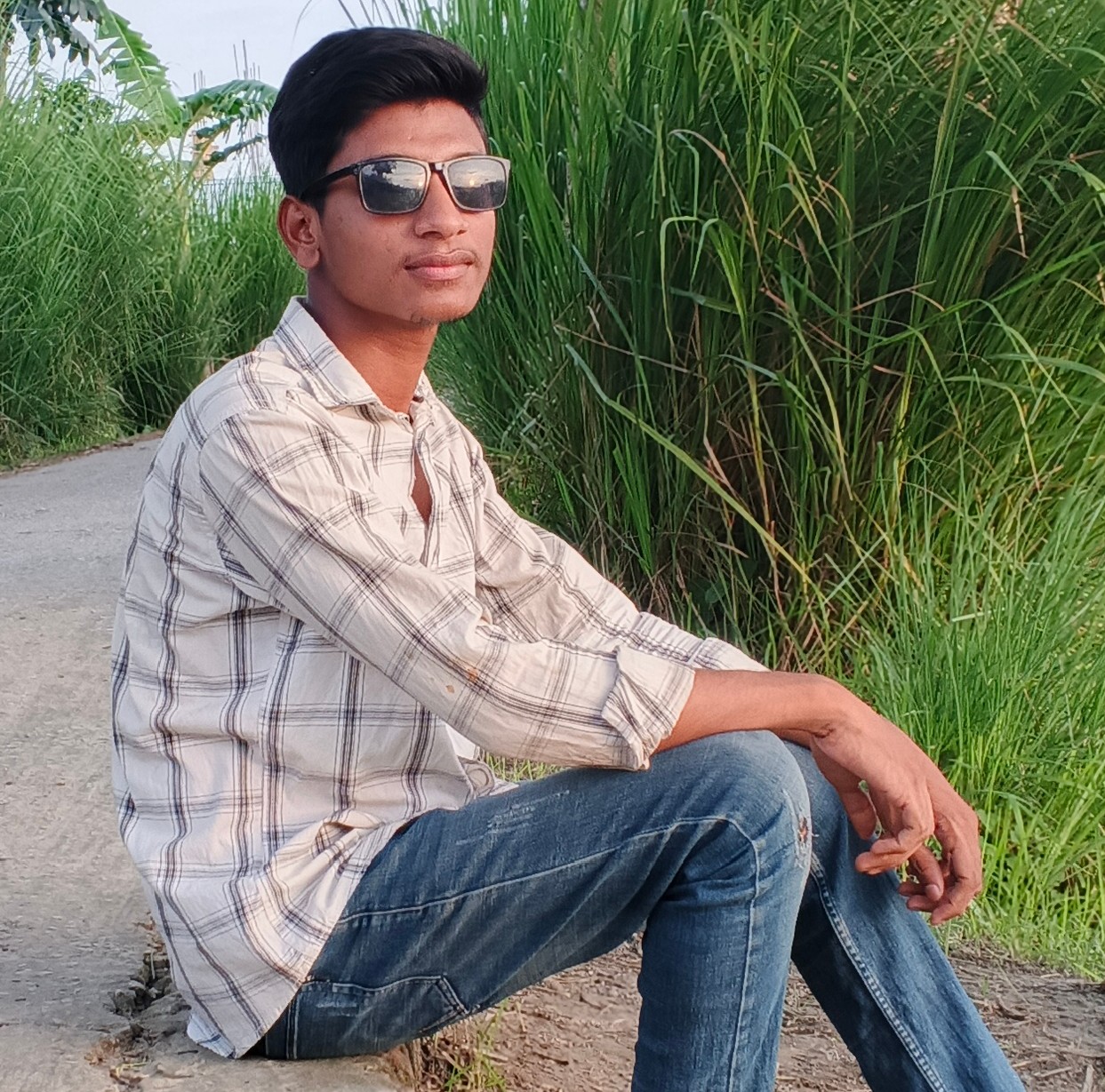 কবিতা: বিষন্নতার কবি,কলমে: হানিফ সরকার শান্ত