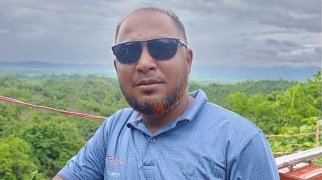 এসিল্যান্ডের কাছে তথ্য চাইতে গিয়ে সাংবাদিক আটক