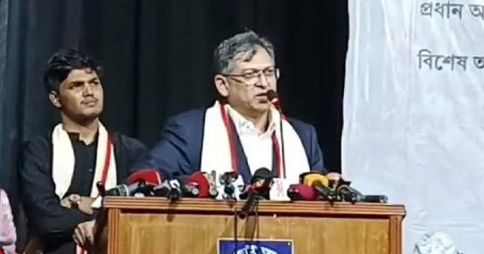 একাত্তরের চেতনা ব্যবসার মতো চব্বিশ নিয়েও যেন না হয়: সালাউদ্দিন আহমেদ