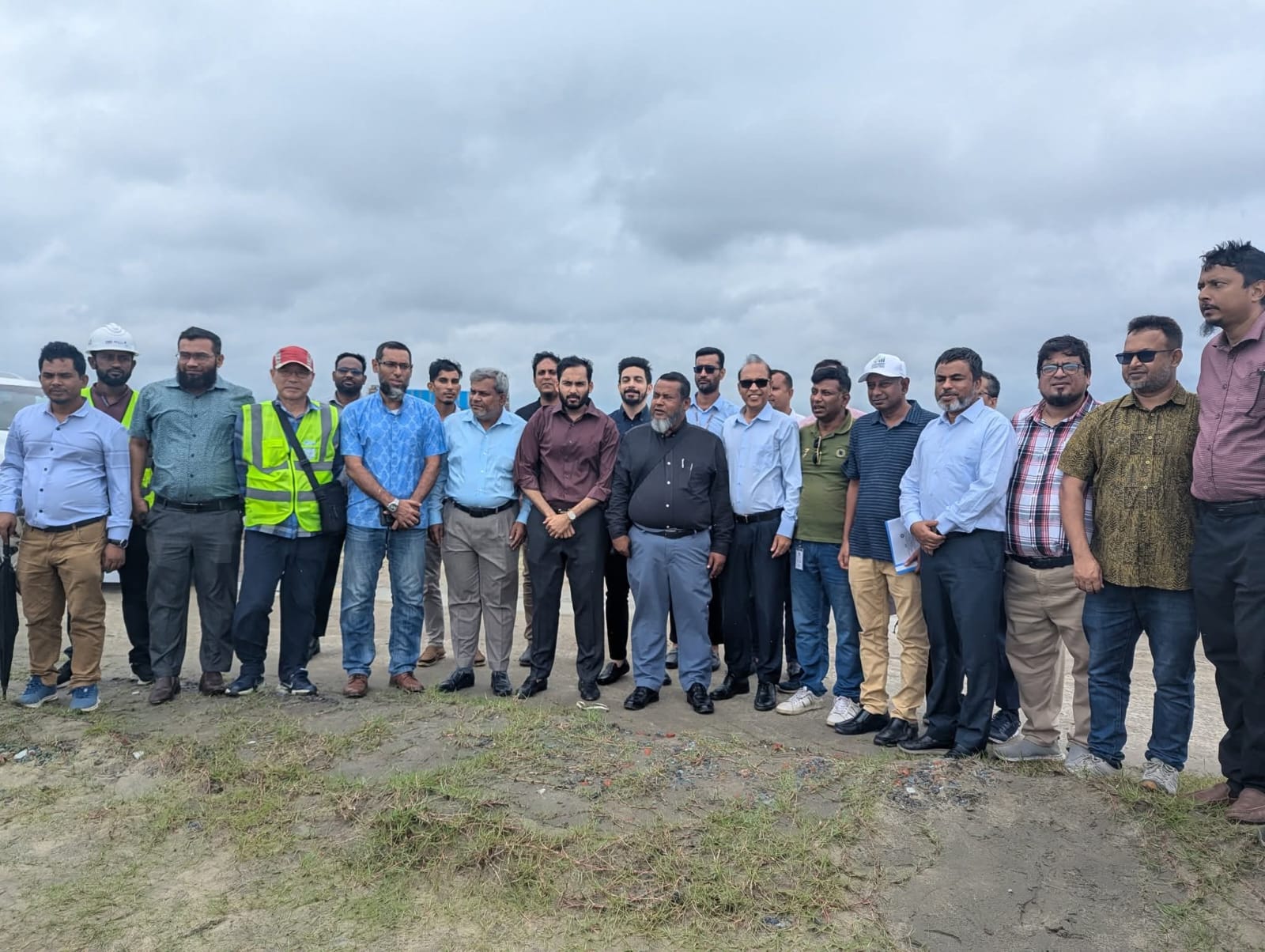মীরসরাই অর্থনৈতিক অঞ্চলে বিজিএমইএ পোষাক পল্লী পরিদর্শন