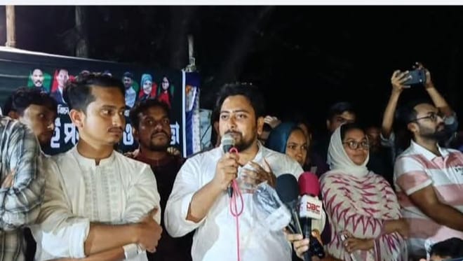 ষড়যন্ত্রকারীদের রুখতে আমরা রাজপথে নেমেছি