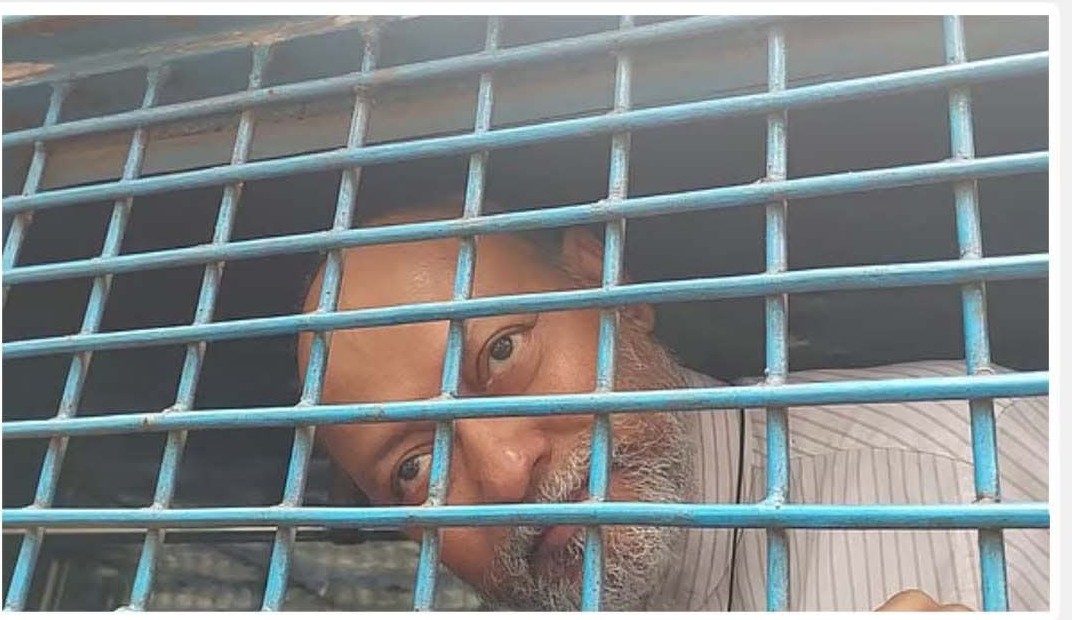 কবর আর কারাগারে একাই যেতে হয়: আদালত