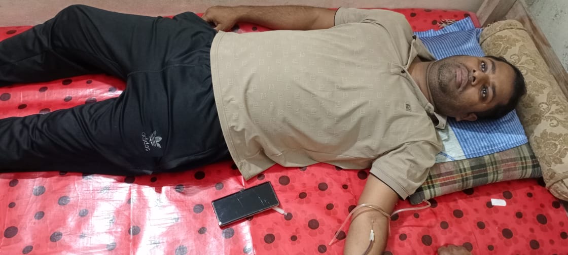 জনস্বাস্থ্য প্রকৌশলী অধিদপ্তরের অফিসার মোঃ আল-আমিনের মানবিক উদাহরণ: রক্তদানে এগিয়ে এলেন