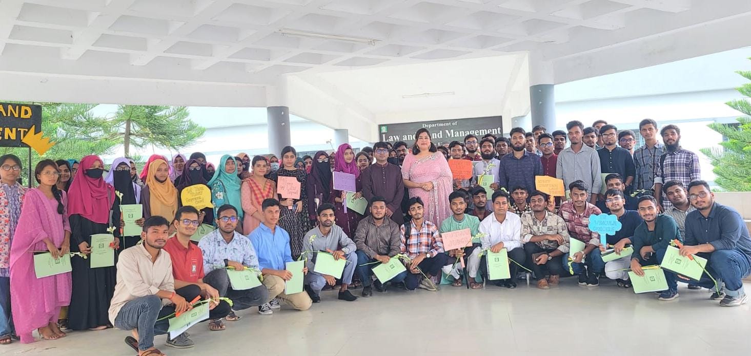 নবীনদের পদচারণায় মুখর ইবি, র‌্যাগিংয়ে জিরো টলারেন্স ঘোষণা
