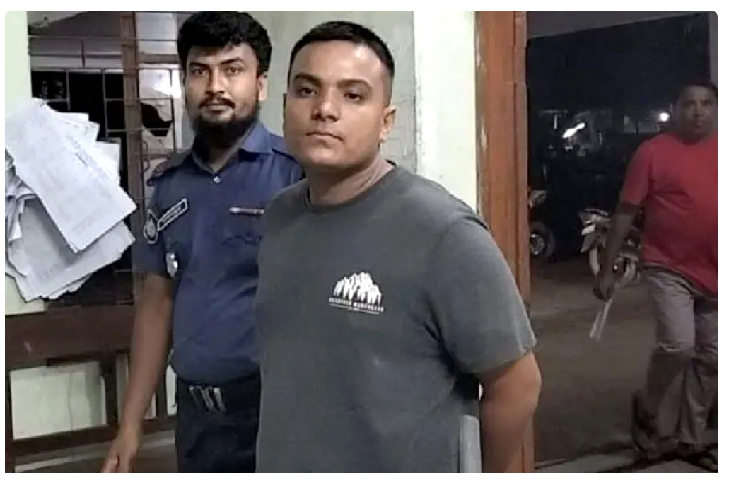 মাদকসহ ঠাকুরগাঁওয়ে সেনাবাহিনীর হাতে জুলাই যোদ্ধা আটক।