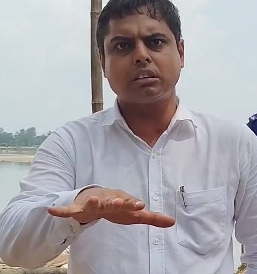 পঞ্চগড় নির্বাহী ম্যাজিস্ট্রেট মো. তাহমিদুর রহমানের গণমাধ্যমকর্মীদের নিয়ে ভিডিও বিতর্কিত ব্যাপক সমালোচনা এখনও বহাল তবিয়তে