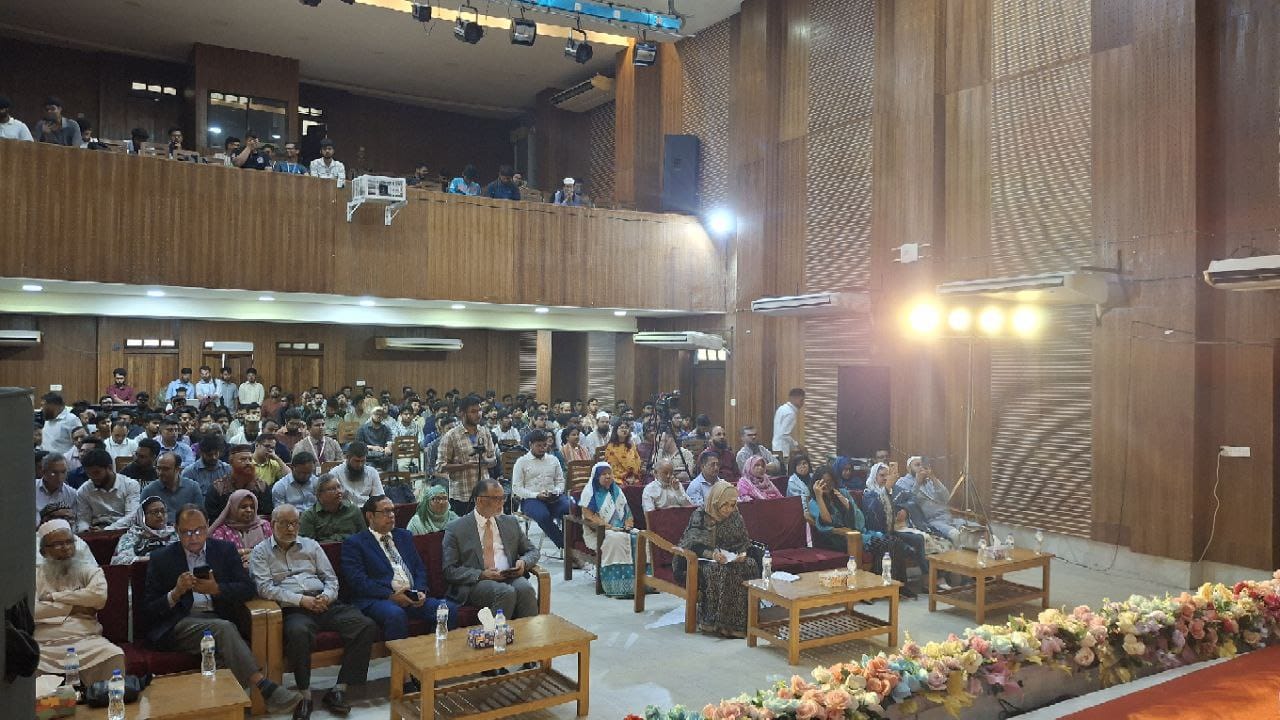 বুটেক্সে টেকসই উন্নয়নে পাটের ভূমিকা বিষয়ক সেমিনার, অতিথি বস্ত্র ও পাট মন্ত্রণালয় উপদেষ্টা