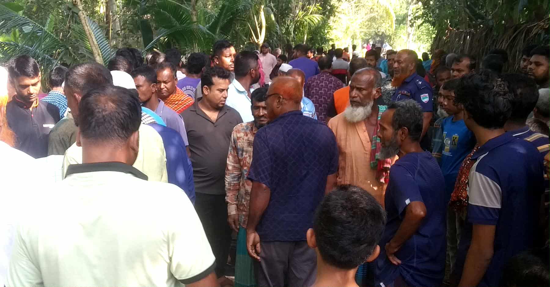 বাগেরহাটে গাছ থেকে মৎস্য ব্যবসায়ীর ঝুলন্ত মরদেহ উদ্ধার
