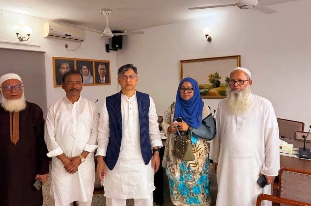 কুমিল্লা-০৯ বিএনপির শক্তিশালী ঐক্য- দোলার সমর্থন পেলেন আবুল কালাম