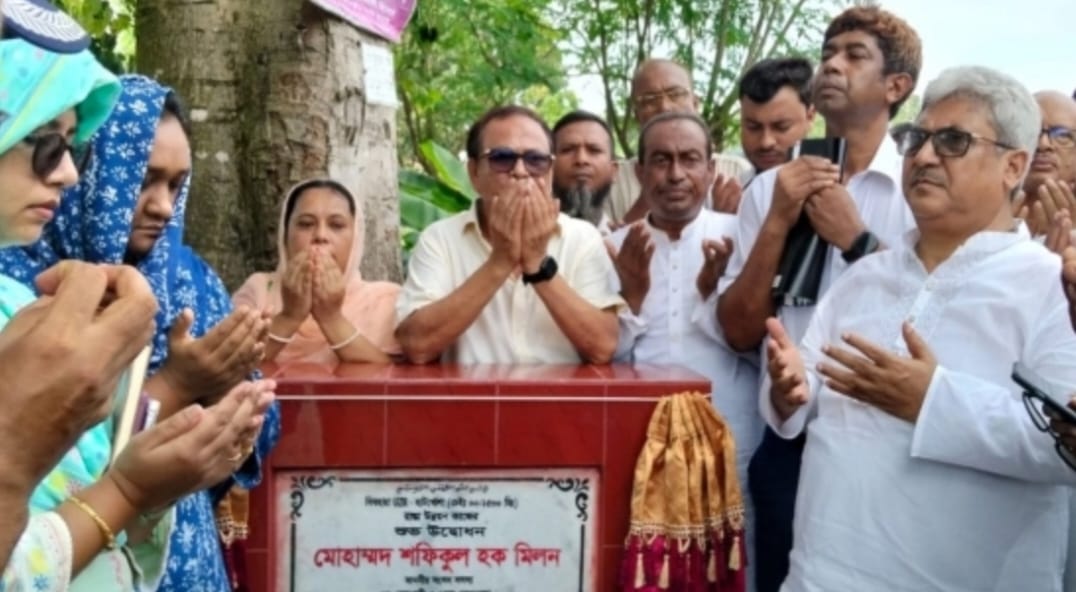 মোহনপুরে ছয়টি রাস্তার উন্নয়ন কাজের উদ্বোধন করেন এমপি মিলন