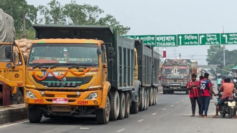 বাংলাবান্ধা স্থলবন্দরের পণ্যবাহী ট্রাক ড্রাইভারকে মারপিট