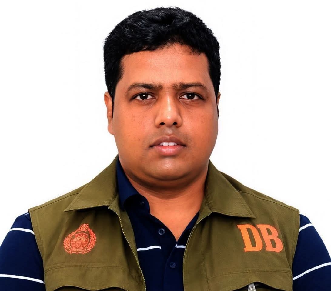 রাষ্ট্রপতির পুলিশ পদক (পিপিএম-সেবা) পাচ্ছেন ঝিনাইদহ ডিবির ইকলাচুর রহমান।
