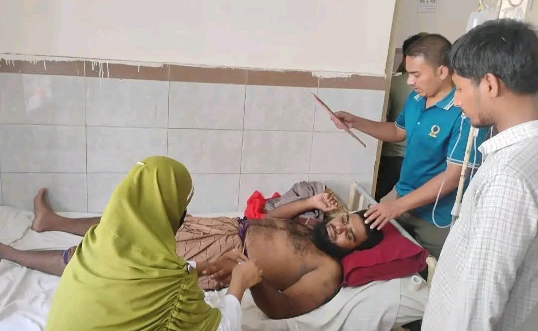হরিণাকুন্ডুতে জামায়াত নেতার ওপর হামলা, হাসপাতালে ভর্তি